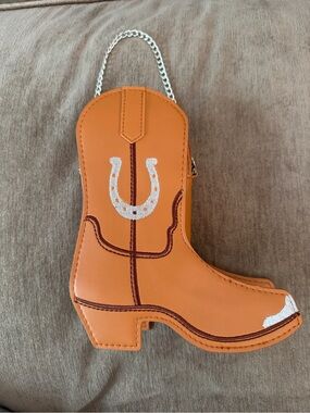 NWOT Happily Grey Cowboy Boot Bag